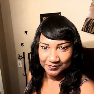 Meet your Posher, Paula